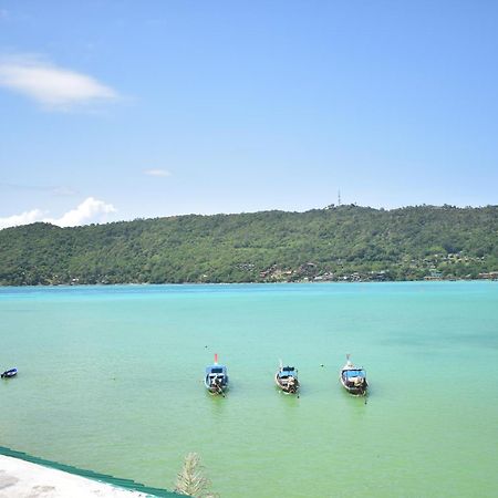 Phi Phi Beach Front Resort Екстер'єр фото