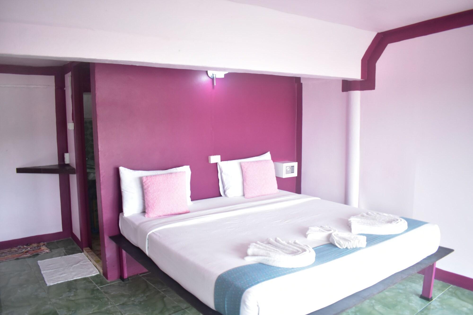 Phi Phi Beach Front Resort Екстер'єр фото
