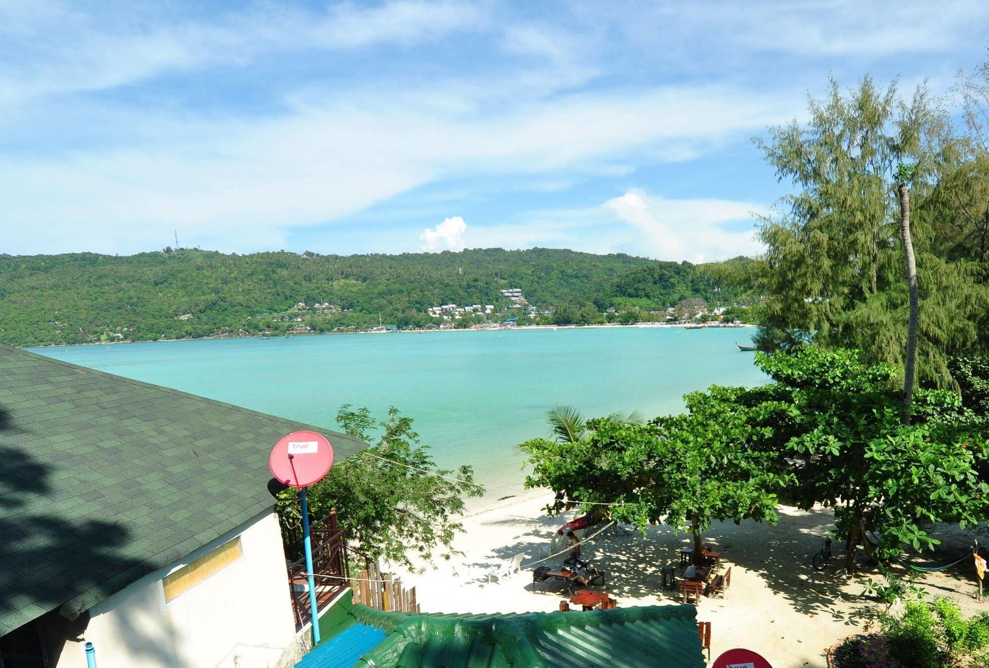 Phi Phi Beach Front Resort Екстер'єр фото